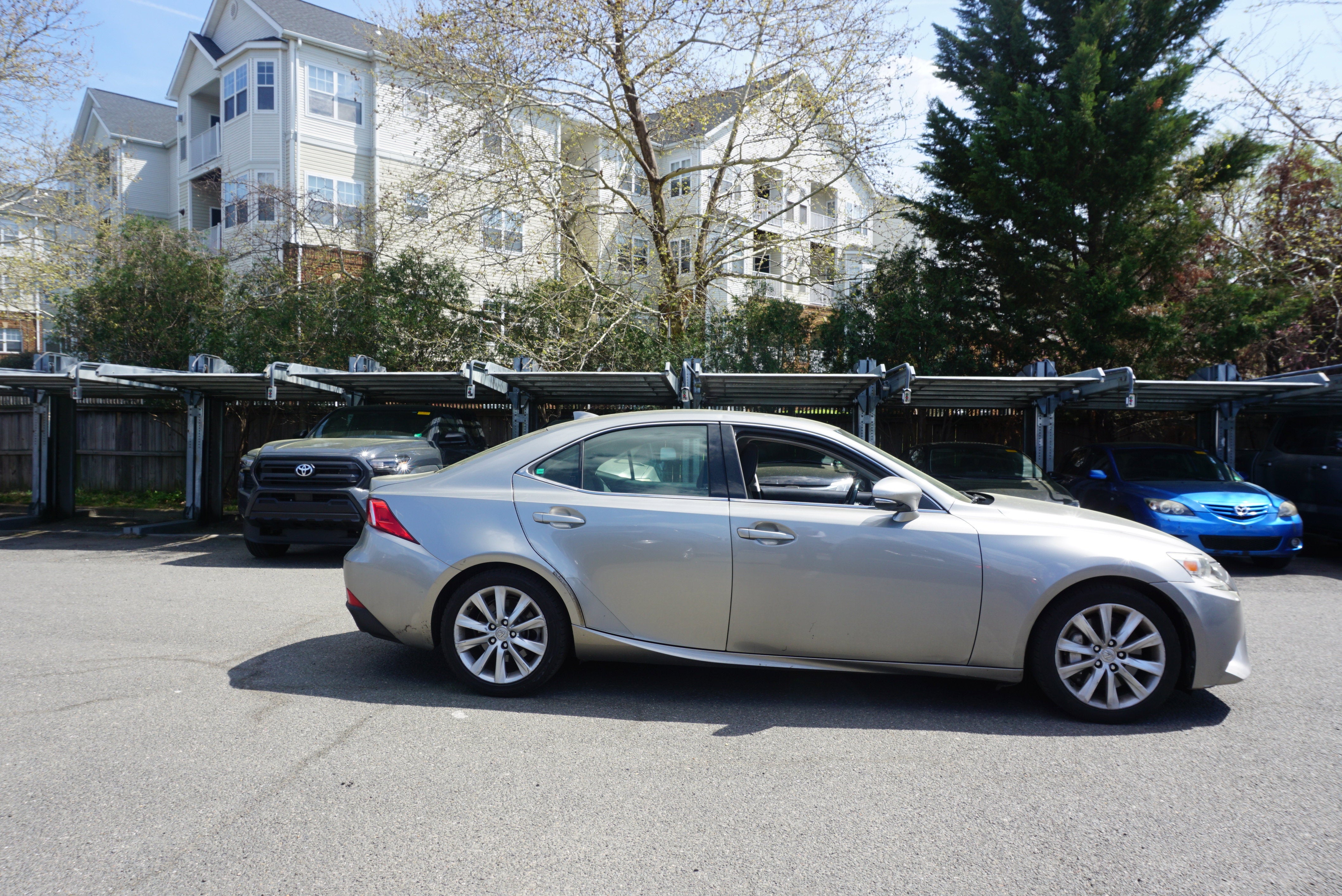 2016 Lexus IS 200t 4dr Sdn