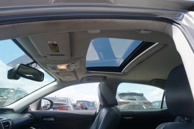 2016 Lexus IS 200t 4dr Sdn