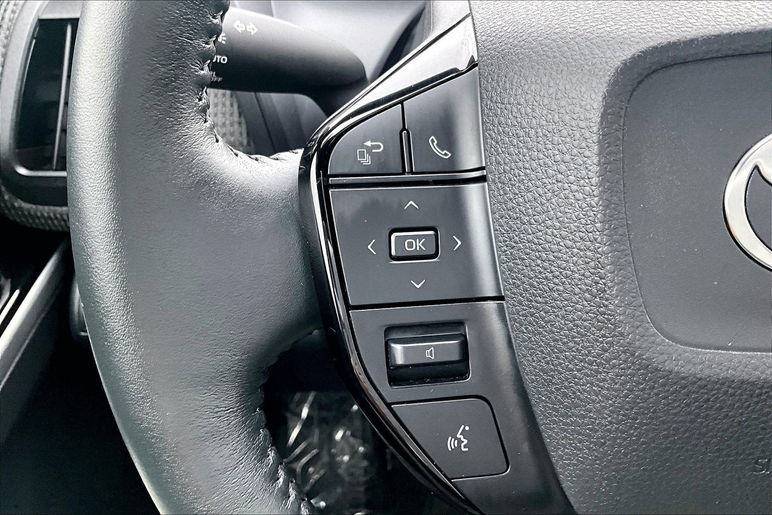 2025 Toyota bZ4X XLE