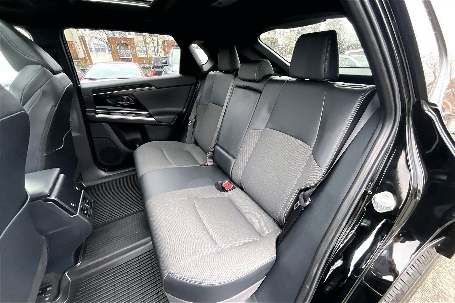 2025 Toyota bZ4X XLE