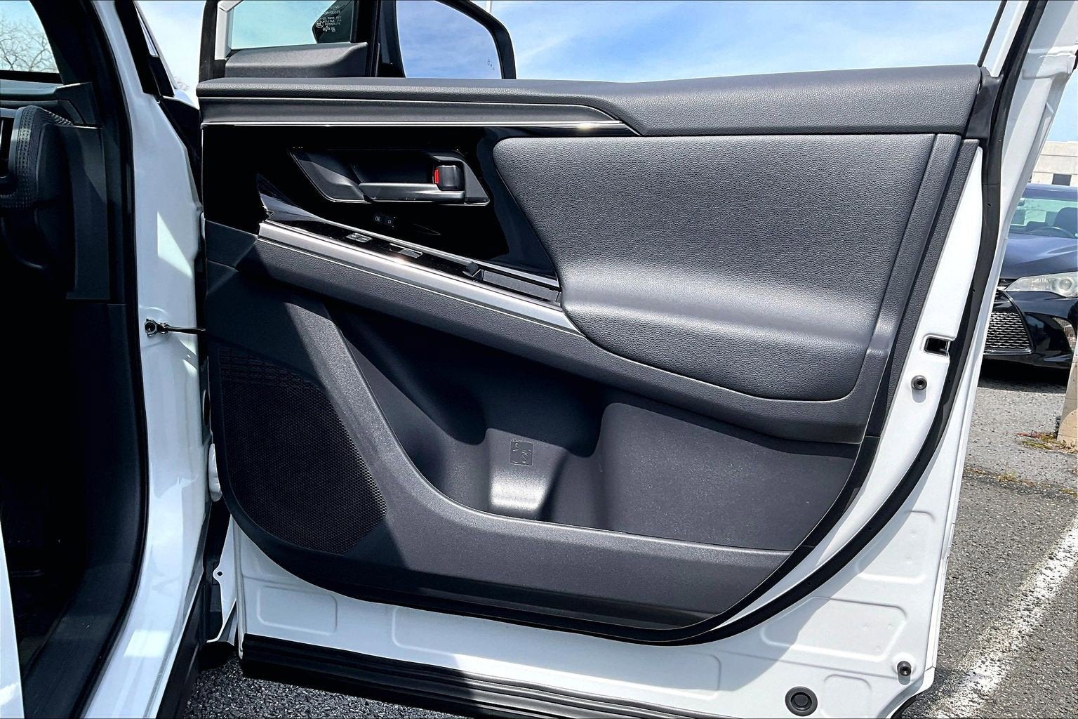 2024 Toyota bZ4X XLE