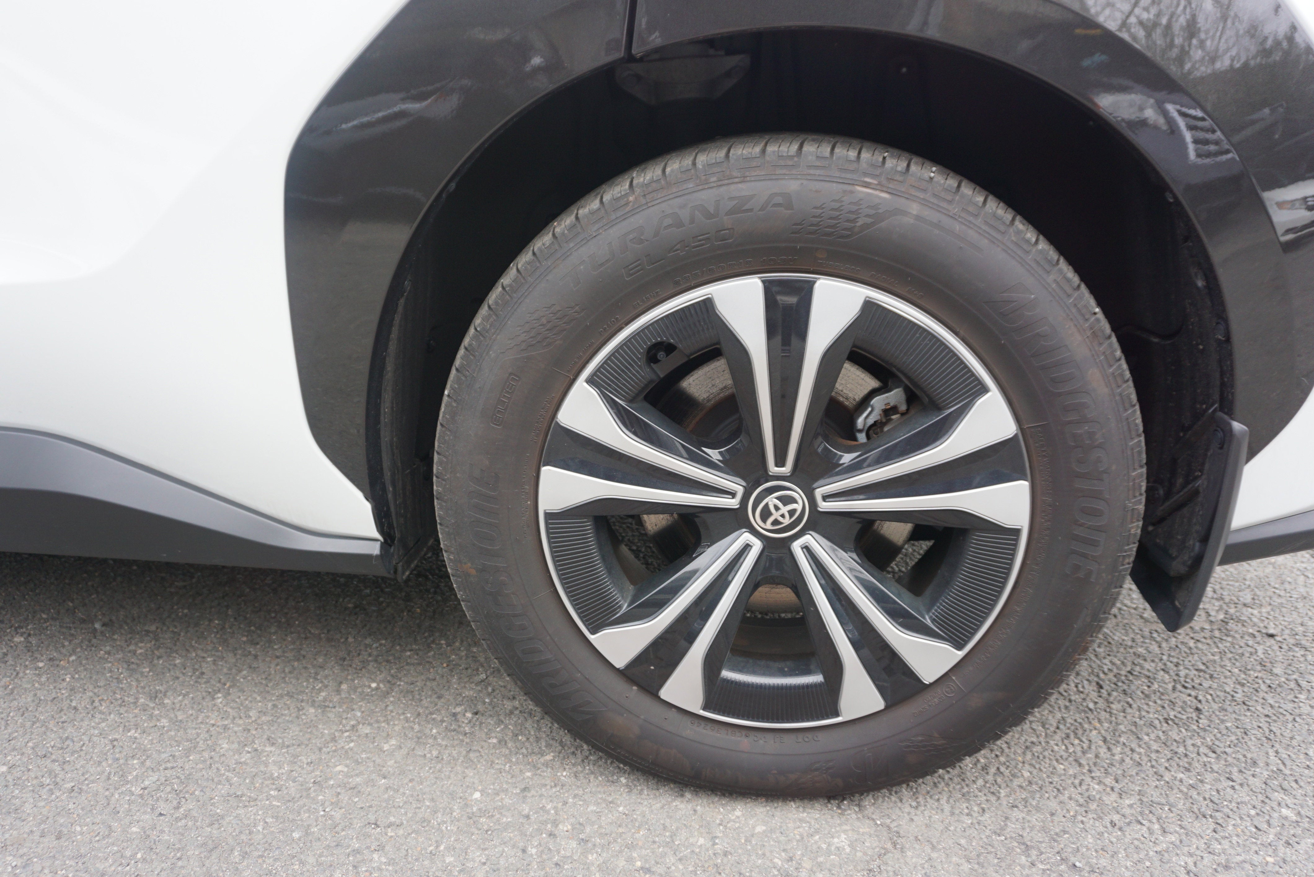 2024 Toyota bZ4X Base