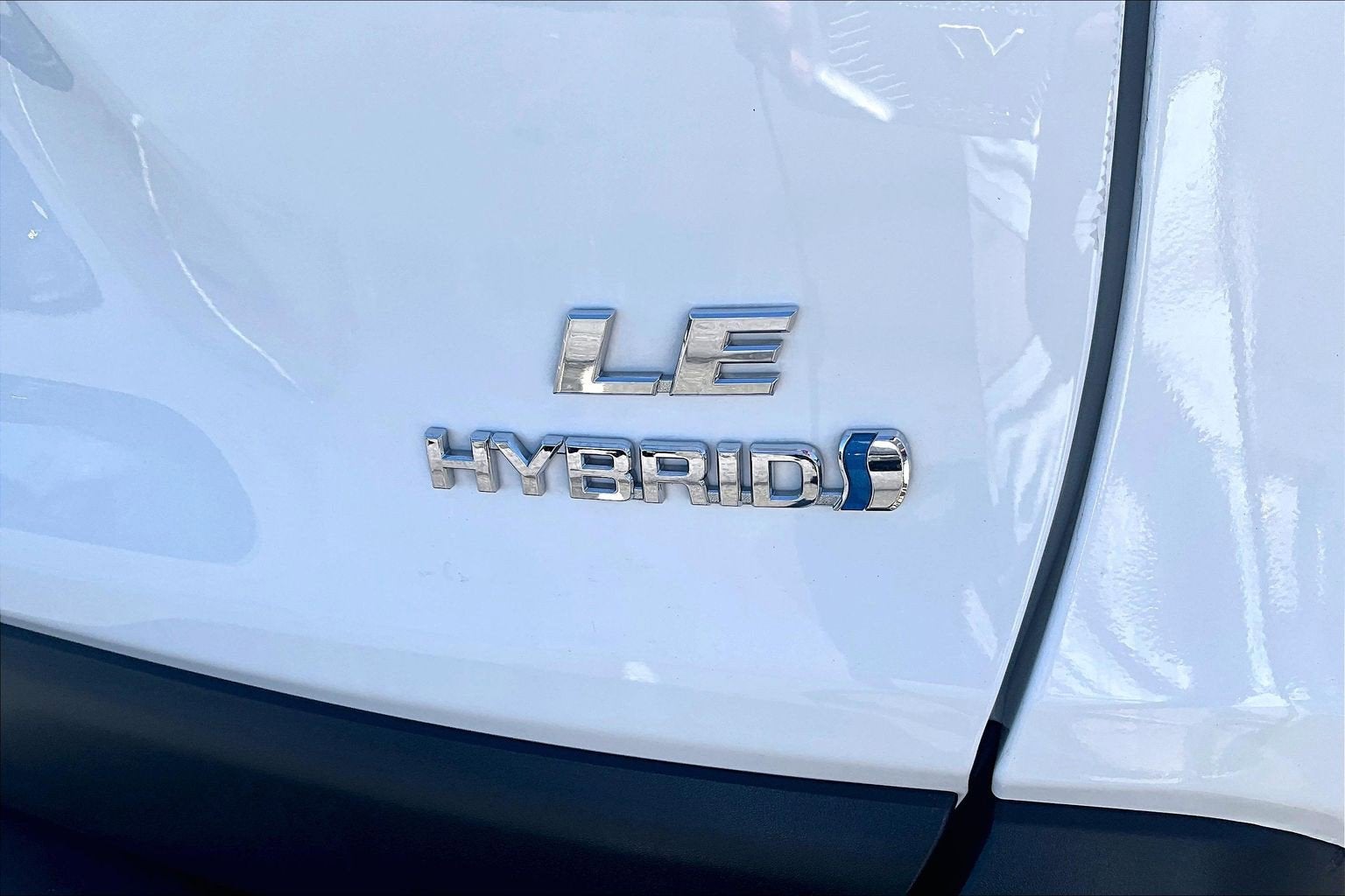 2023 Toyota RAV4 Hybrid LE