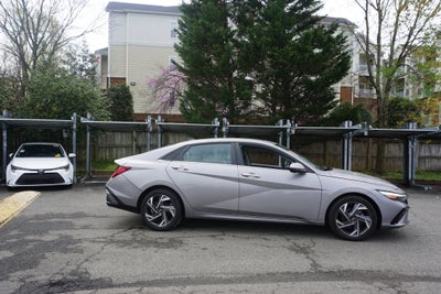 2024 Hyundai Elantra Limited