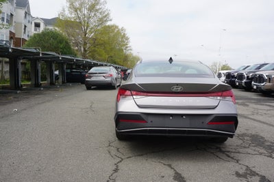 2024 Hyundai Elantra Limited