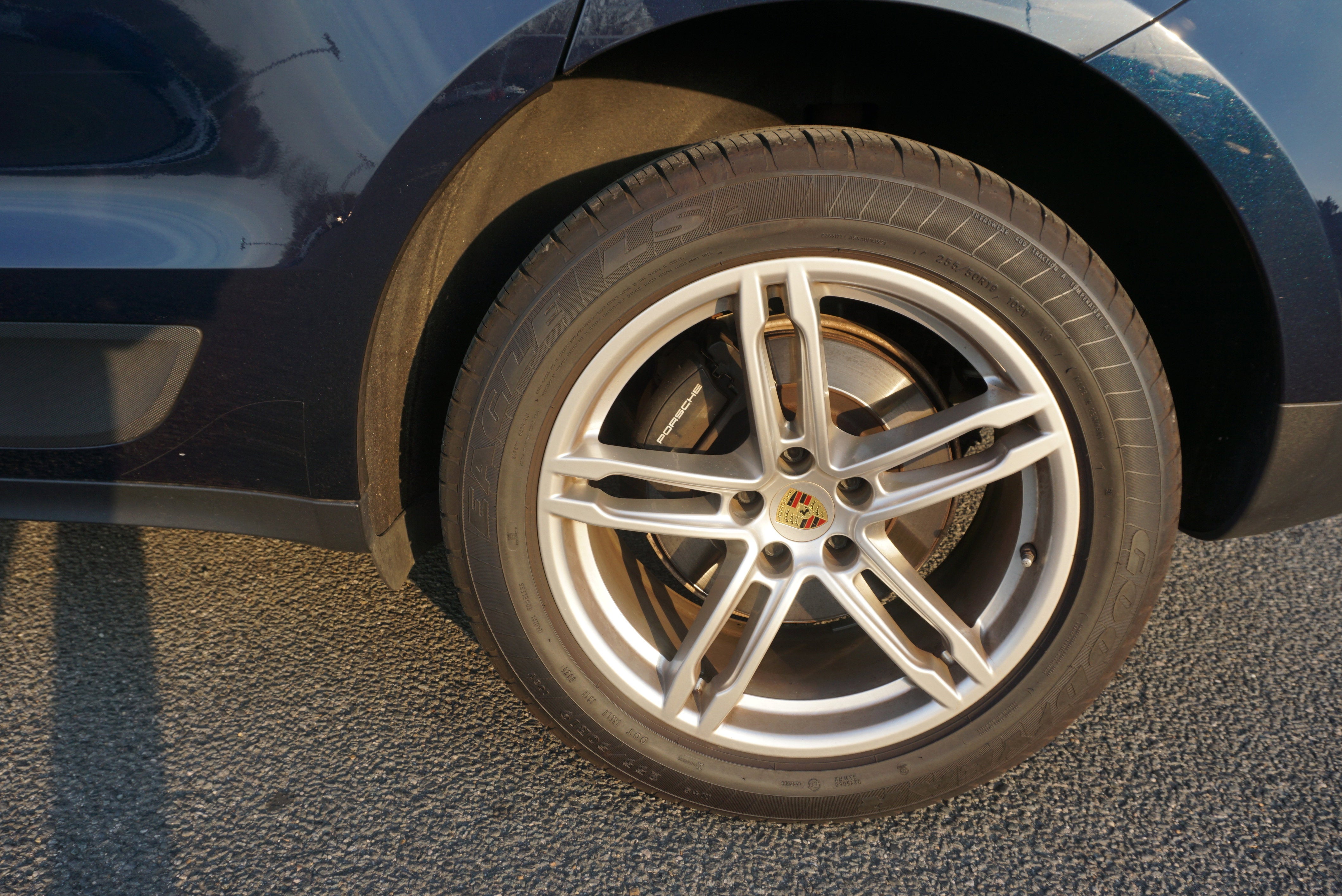 2021 Porsche Macan AWD