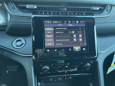 2025 Jeep Grand Cherokee LAR