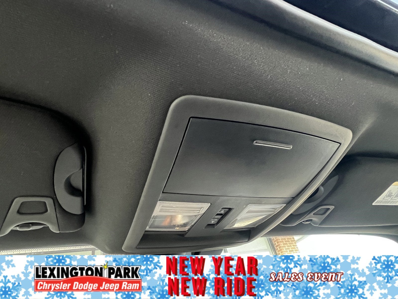 2016 Dodge Challenger R/T Shaker