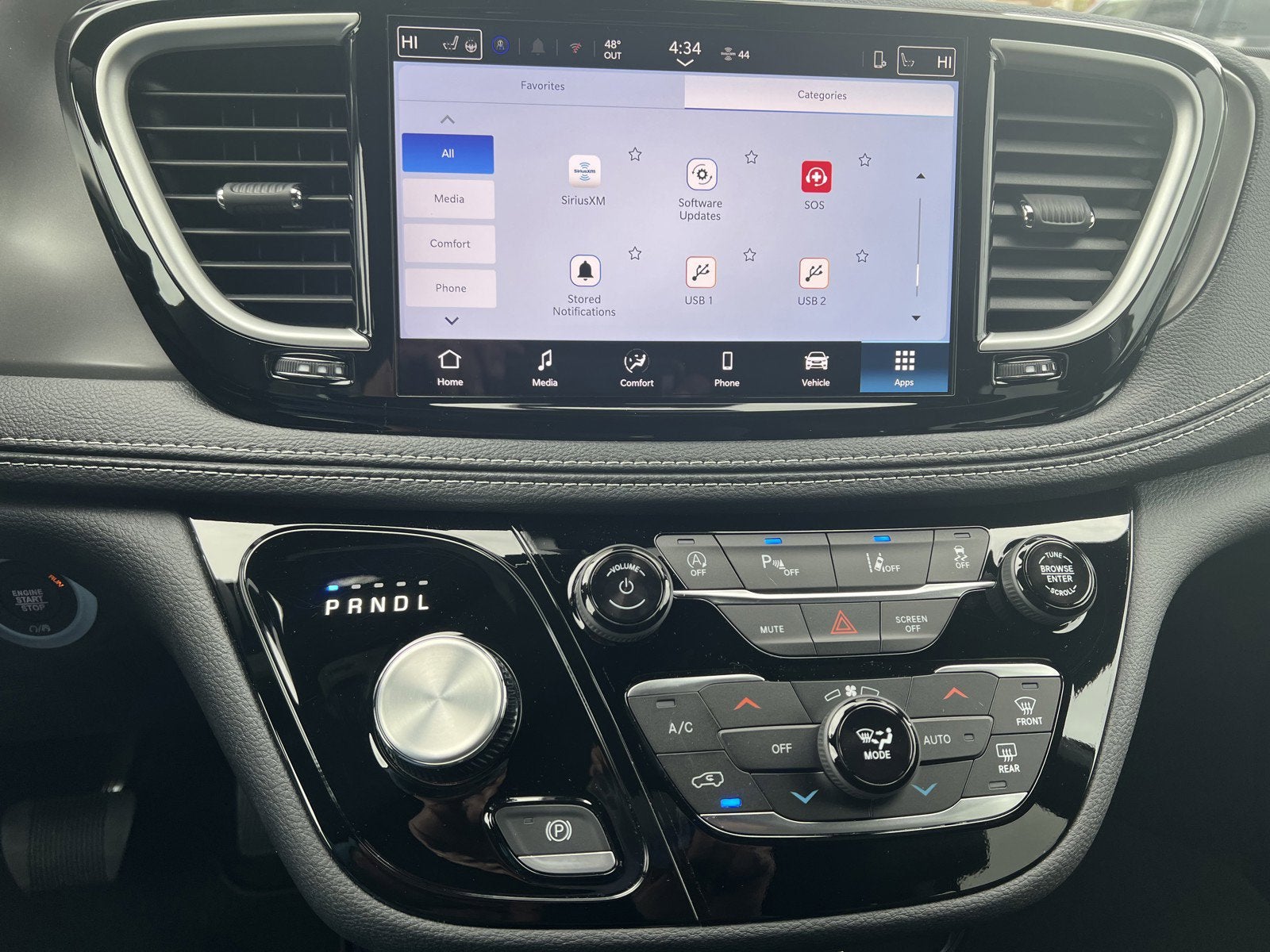 2026 Chrysler Pacifica Select