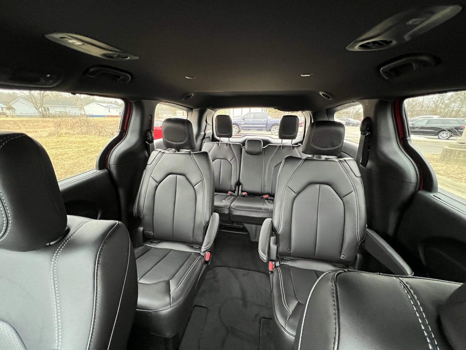 2026 Chrysler Voyager LX