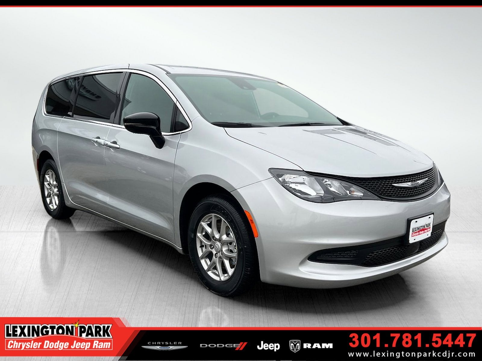 2026 Chrysler Voyager LX