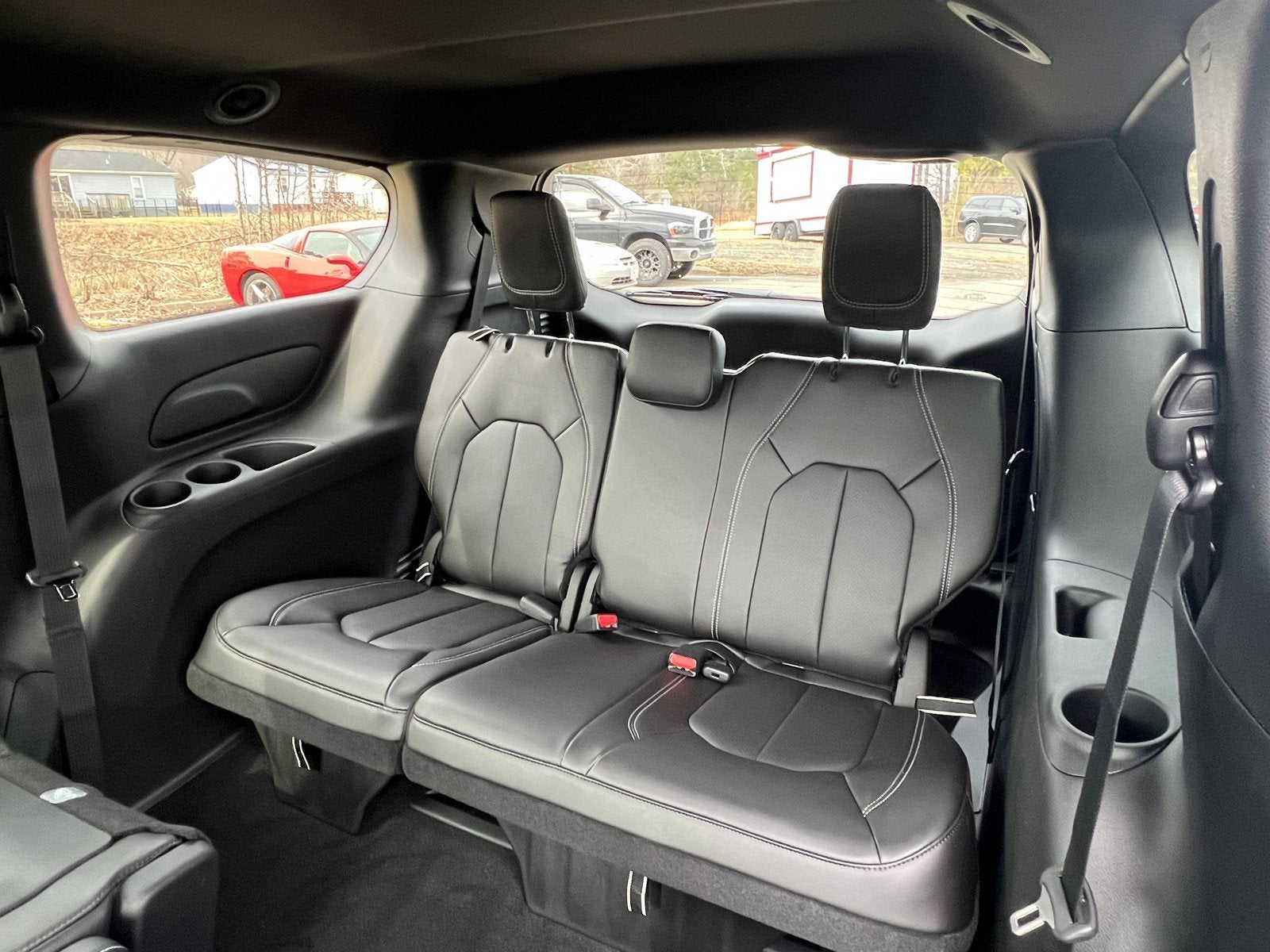 2026 Chrysler Voyager LX