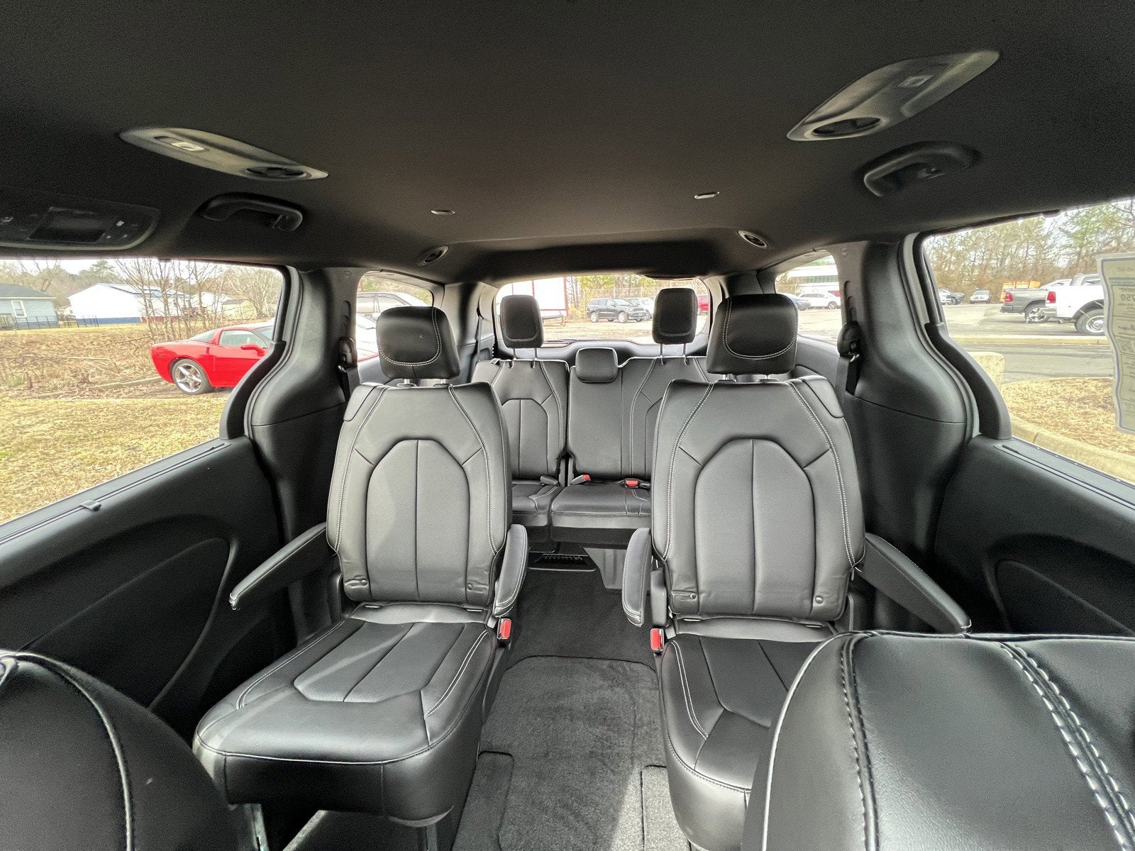 2026 Chrysler Voyager LX