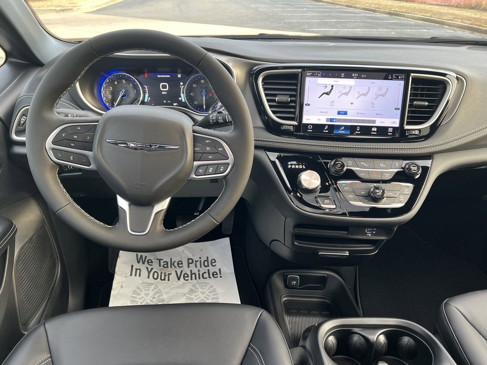 2026 Chrysler Pacifica Select