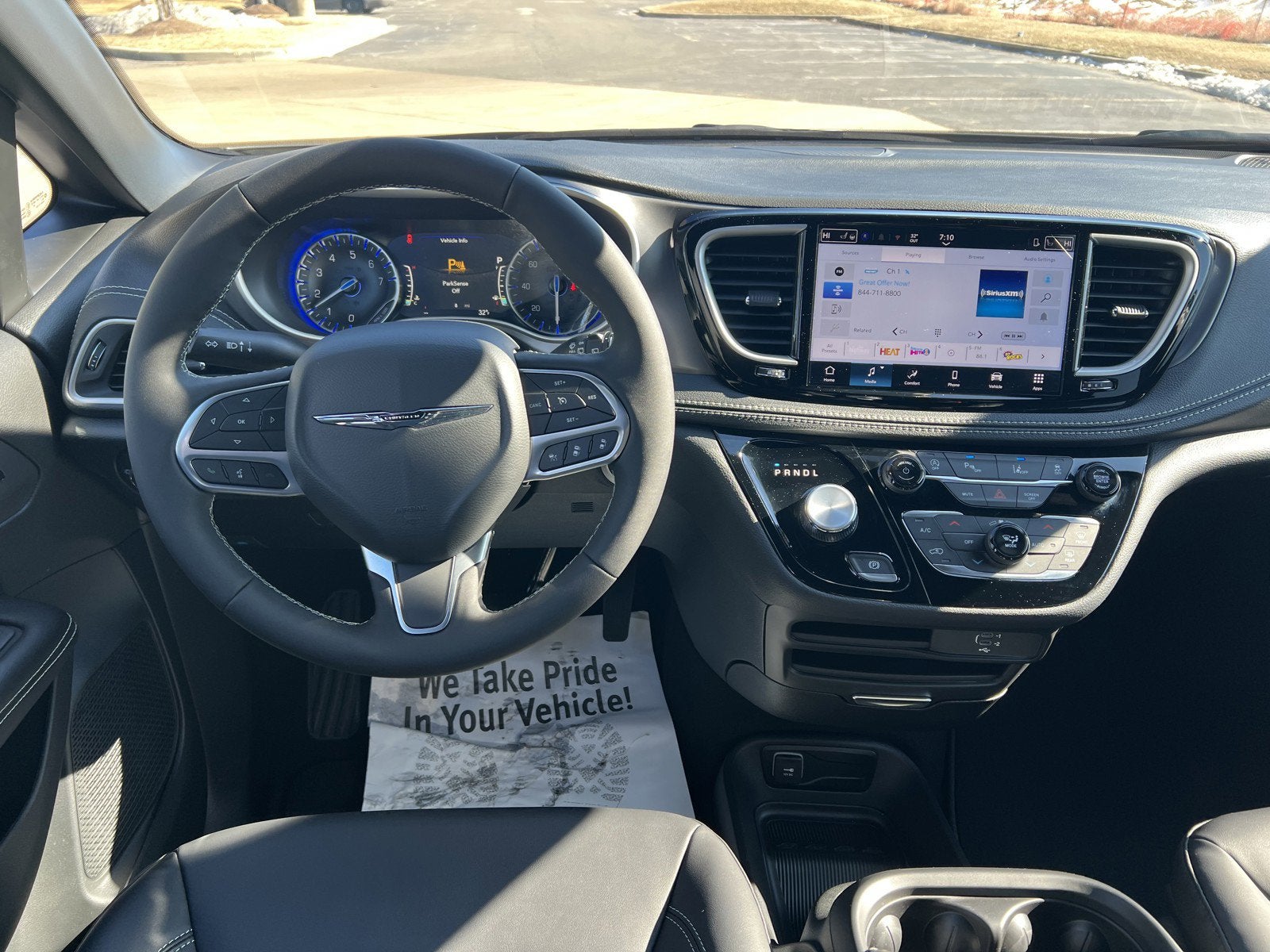 2026 Chrysler Pacifica Select