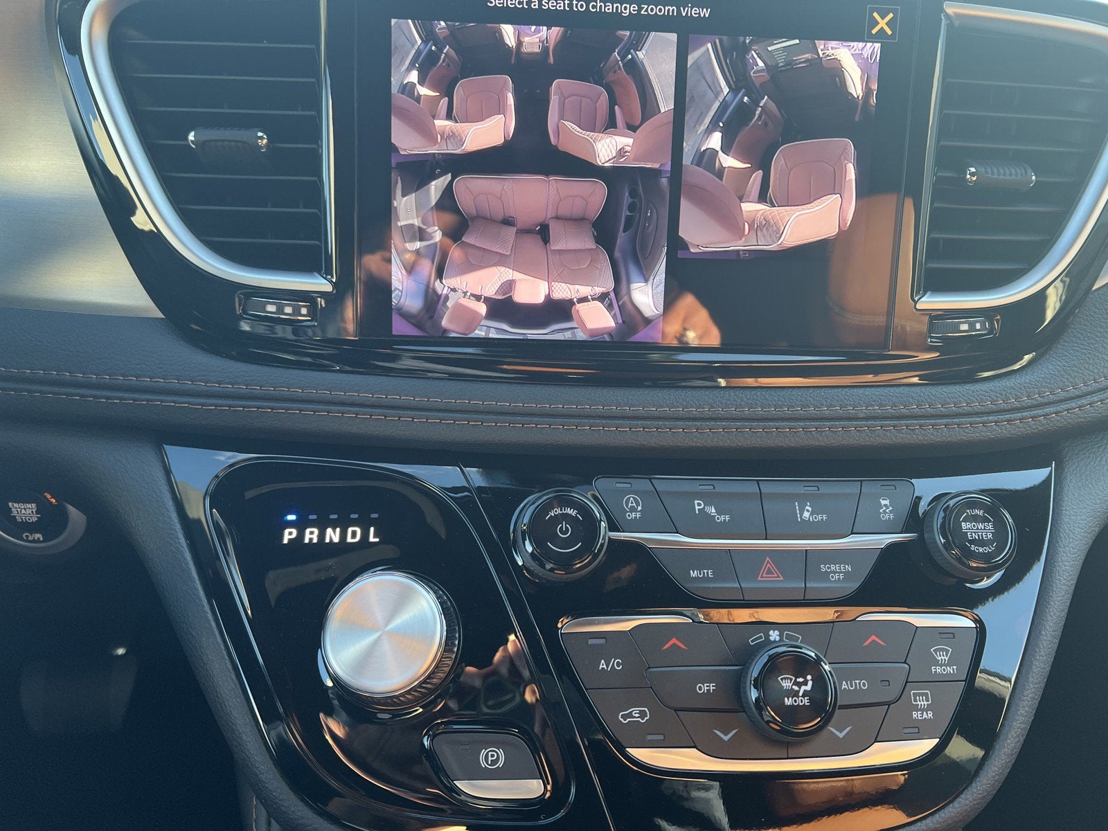 2026 Chrysler Pacifica Pinnacle