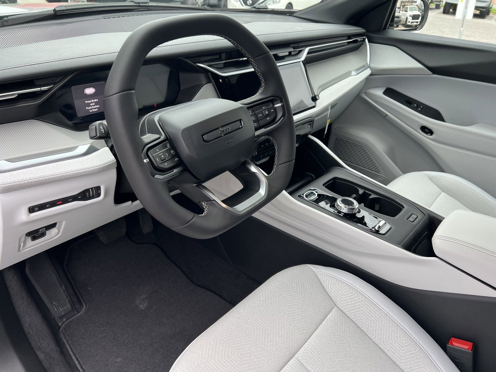 2026 Jeep Cherokee Laredo