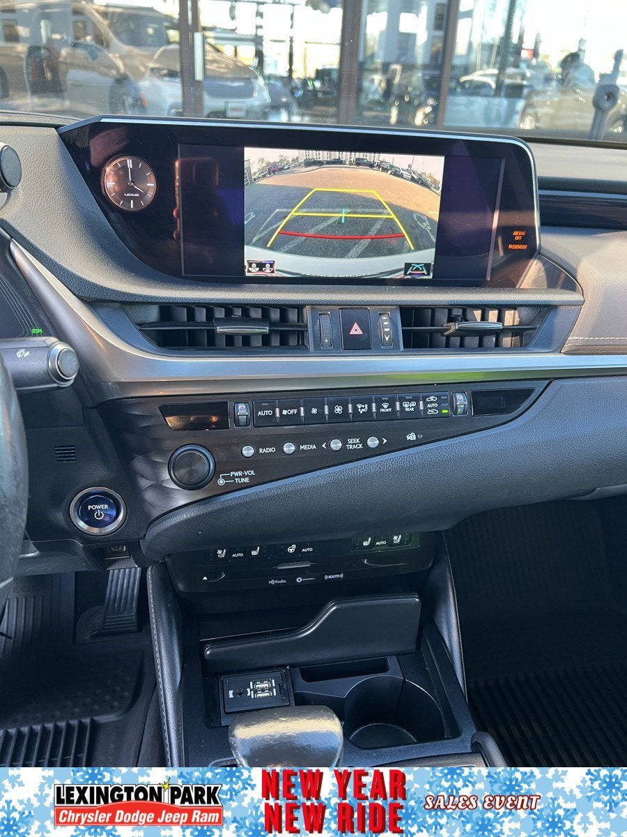 2020 Lexus ES ES 300h