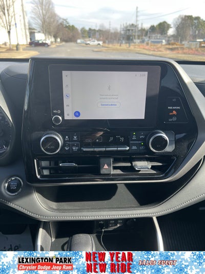 2023 Toyota Highlander L