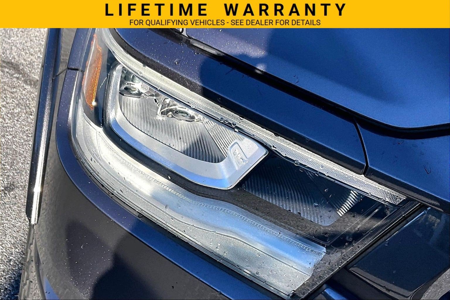 2021 RAM 1500 Laramie Crew Cab 4x4 5'7" Box