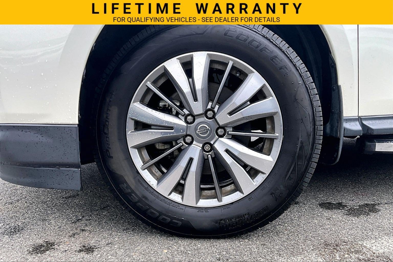 2019 Nissan Pathfinder SL