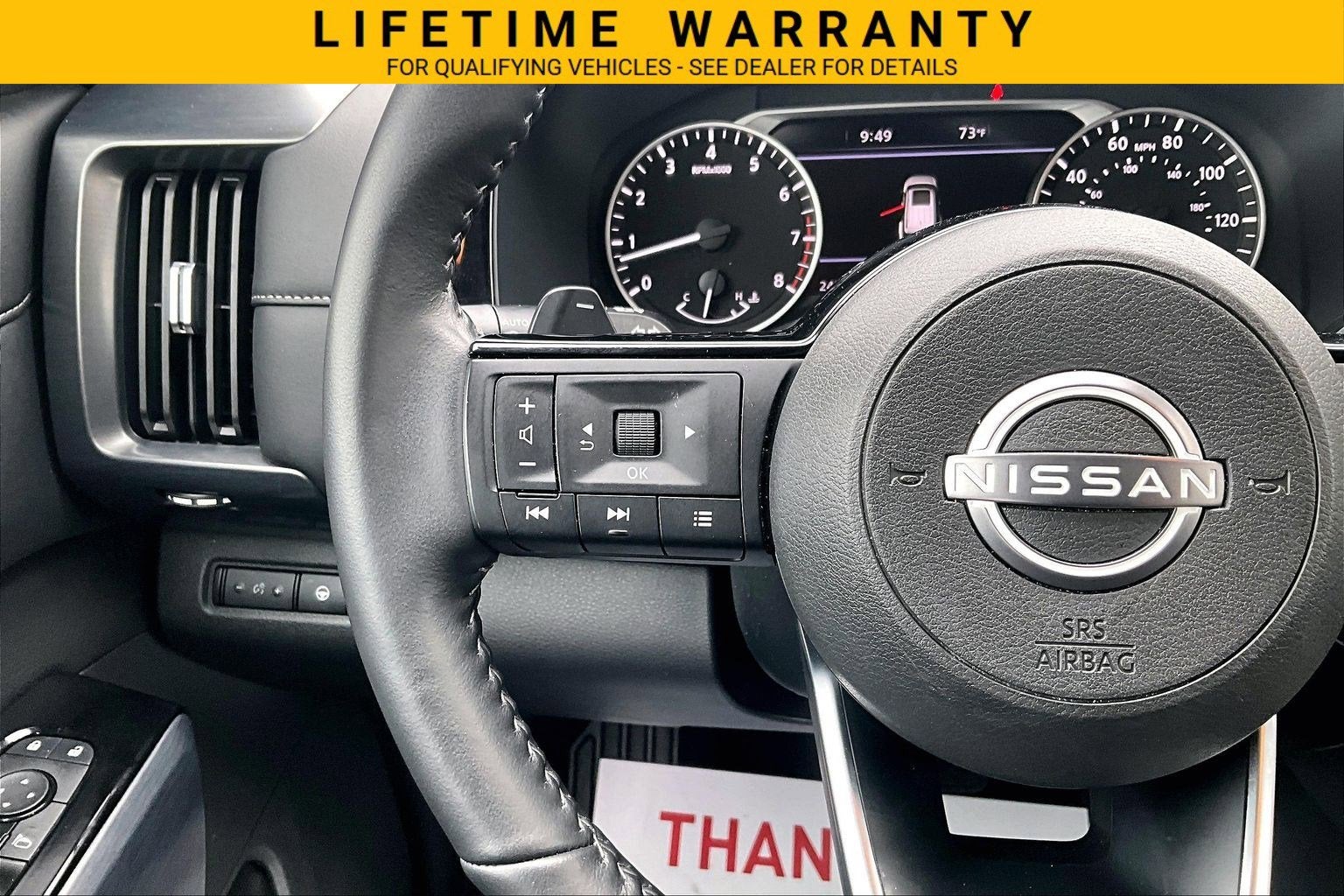 2024 Nissan Pathfinder SL