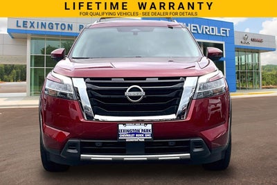 2024 Nissan Pathfinder SL