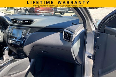 2022 Nissan Rogue Sport SV