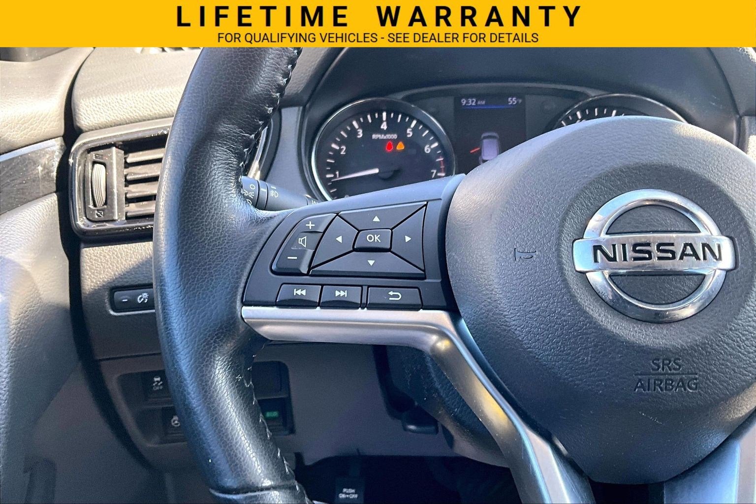 2022 Nissan Rogue Sport SV