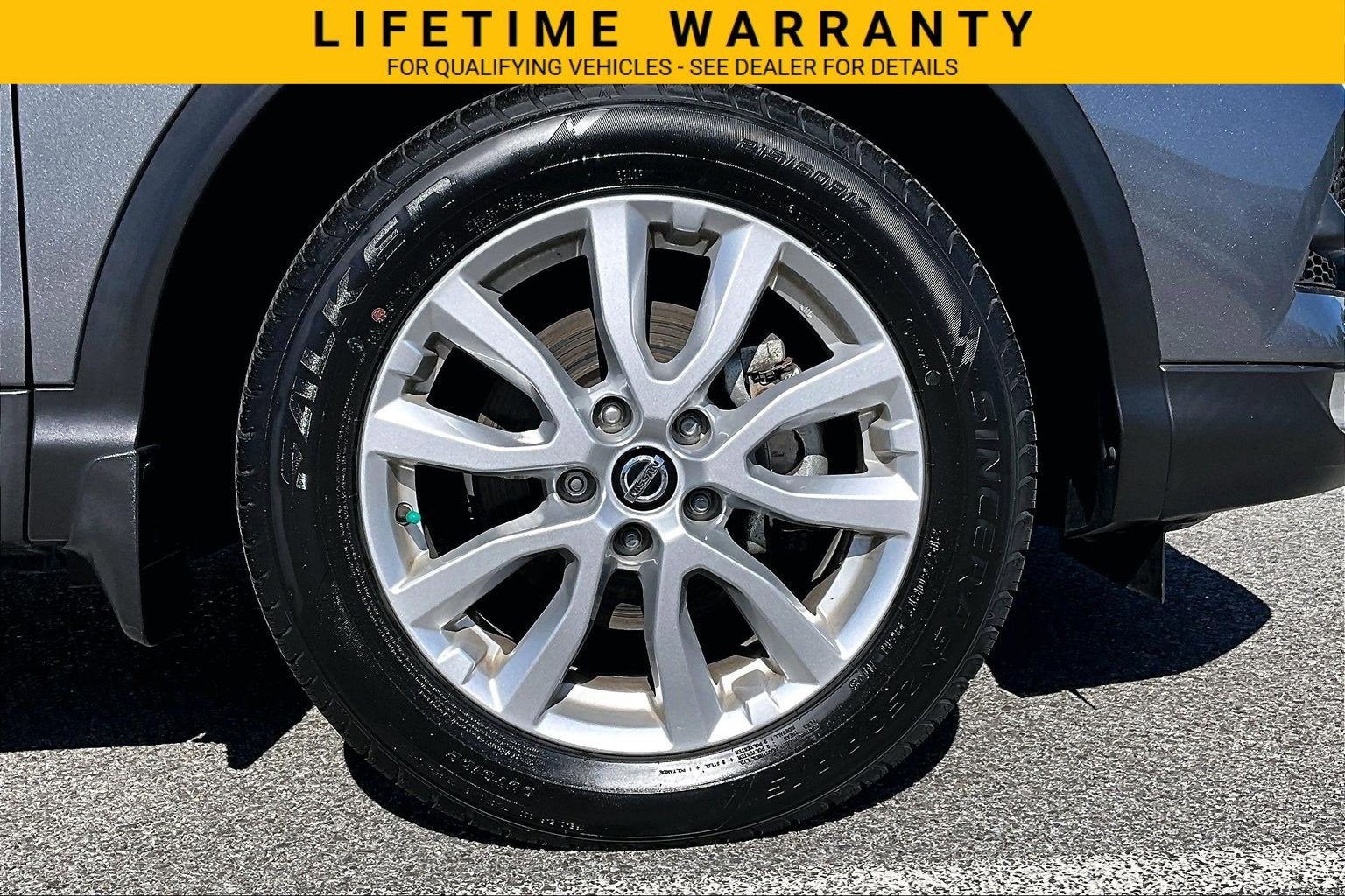 2022 Nissan Rogue Sport SV