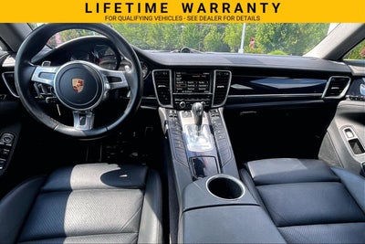2016 Porsche Panamera 4