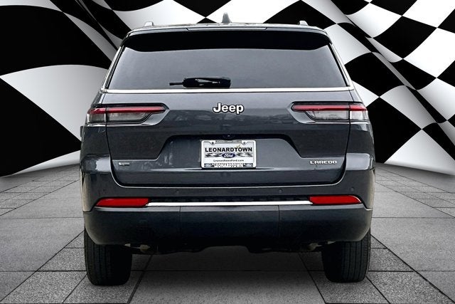 2022 Jeep Grand Cherokee L Laredo