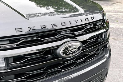 2022 Ford Expedition Max Limited STEALTH PERFORMANCE PACKAGE
