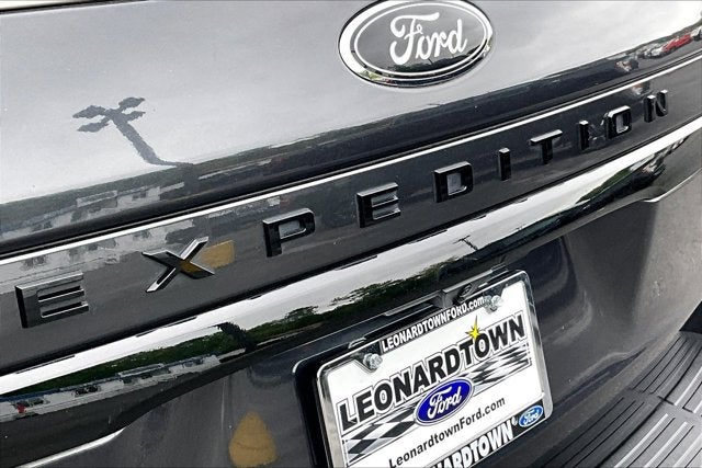 2022 Ford Expedition Max Limited STEALTH PERFORMANCE PACKAGE