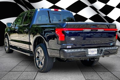 2025 Ford F-150 Lightning LARIAT
