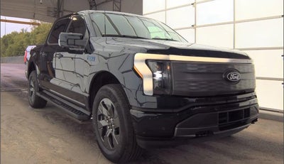 2025 Ford F-150 Lightning LARIAT