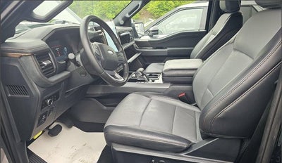2025 Ford F-150 Lightning LARIAT