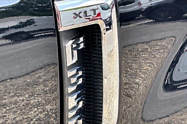 2022 Ford Super Duty F-350 SRW XLT