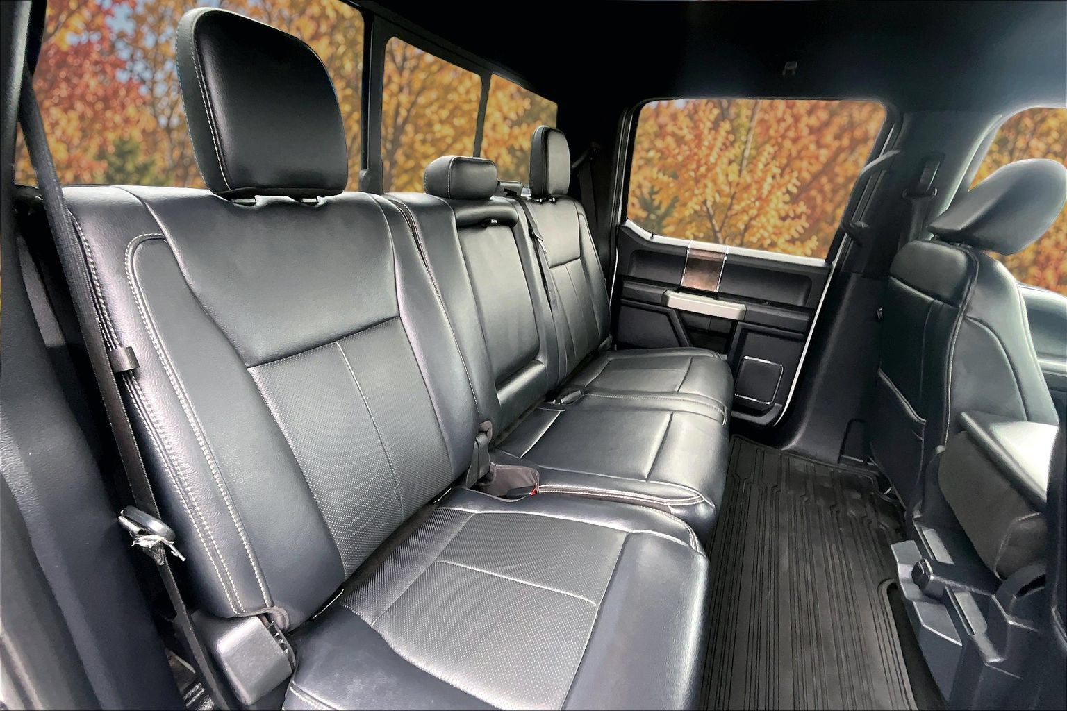 2022 Ford Super Duty F-350 SRW LARIAT