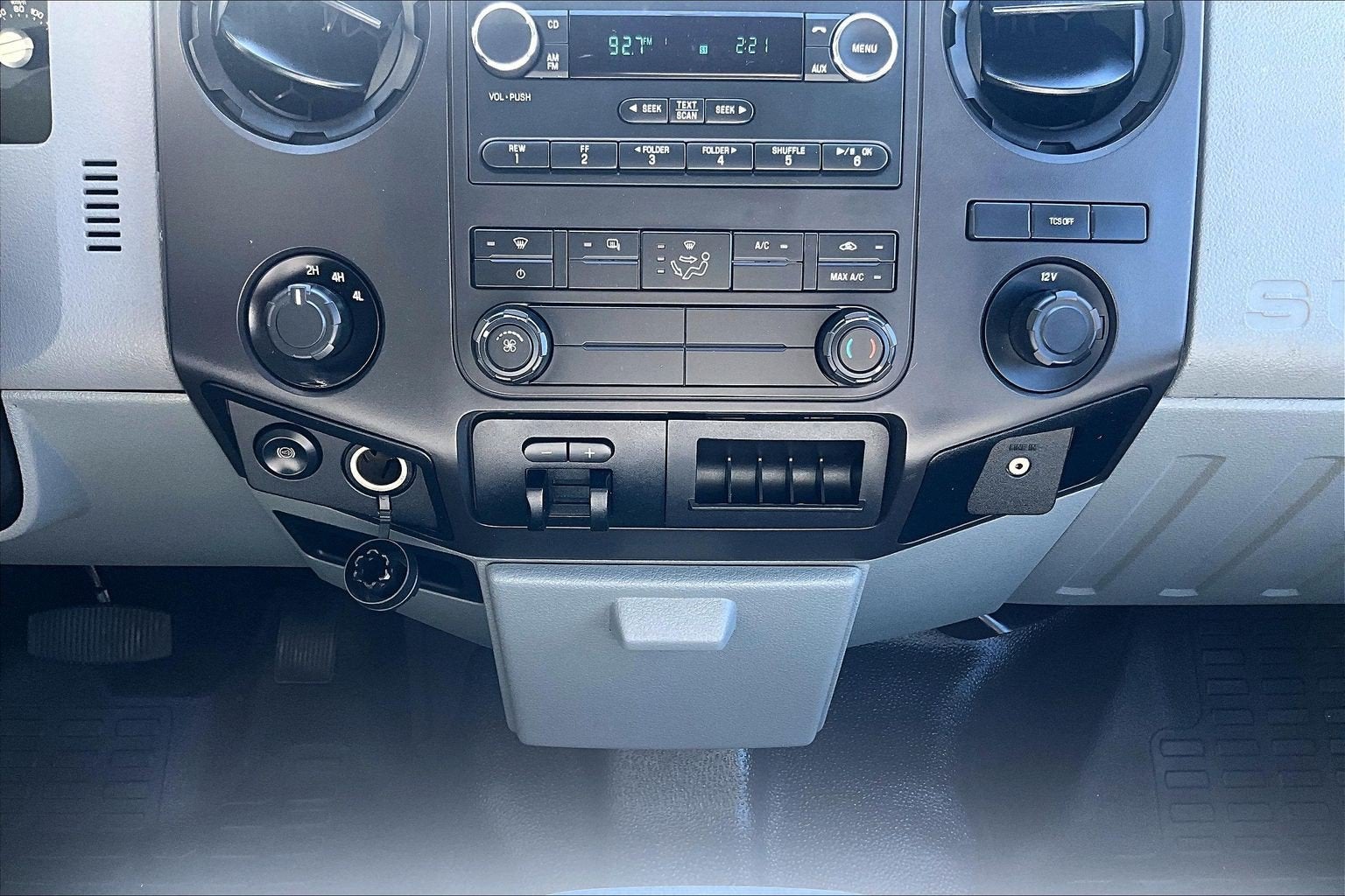 2015 Ford Super Duty F-450 DRW Base