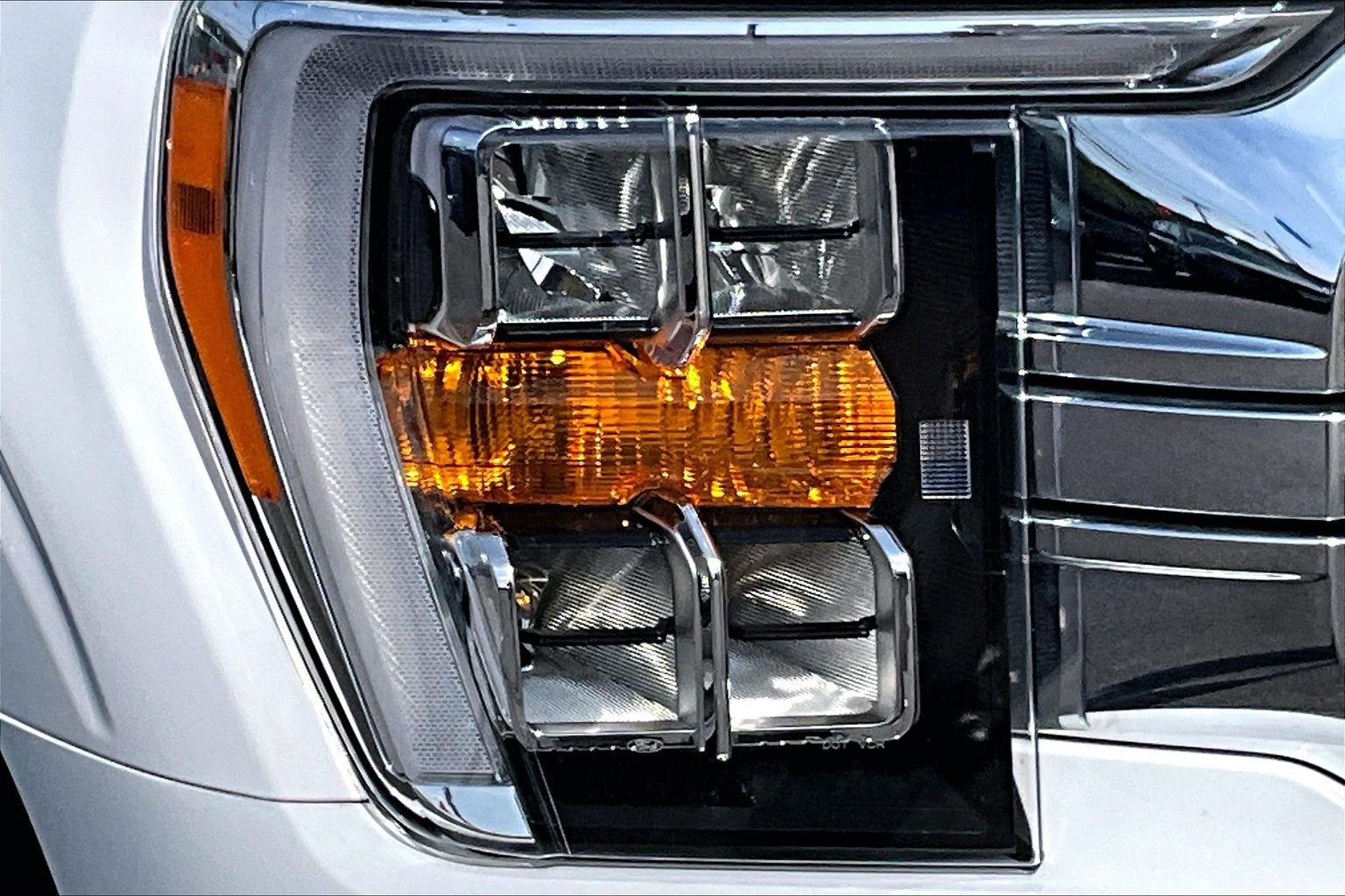 2023 Ford F-150 XLT V8 PANO ROOF