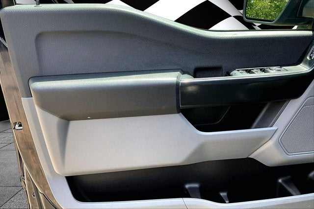 2022 Ford F-150 4WD V8