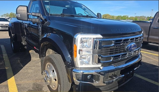 2023 Ford Super Duty F-450 DRW XLT FX4 DRW DIESEL