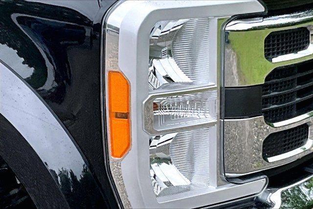 2023 Ford Super Duty F-450 DRW XLT