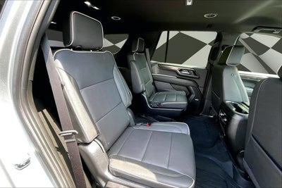 2025 GMC Yukon Elevation