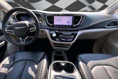 2023 Chrysler Pacifica Touring L AWD PANO ROOF
