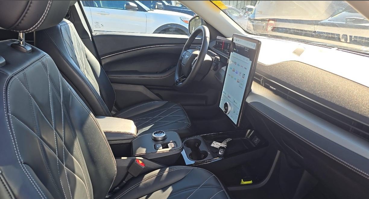 2023 Ford Mustang Mach-E California Route 1