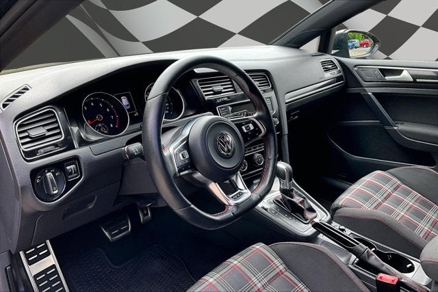 2015 Volkswagen Golf GTI Base