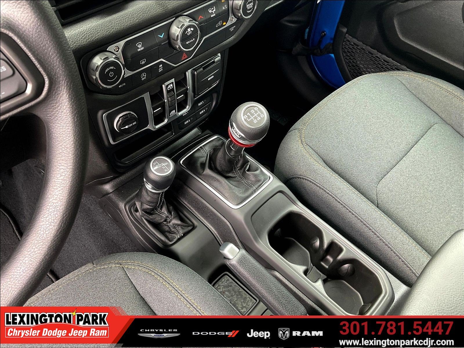 2027 Jeep Wrangler WRANGLER 4-DOOR SPORT