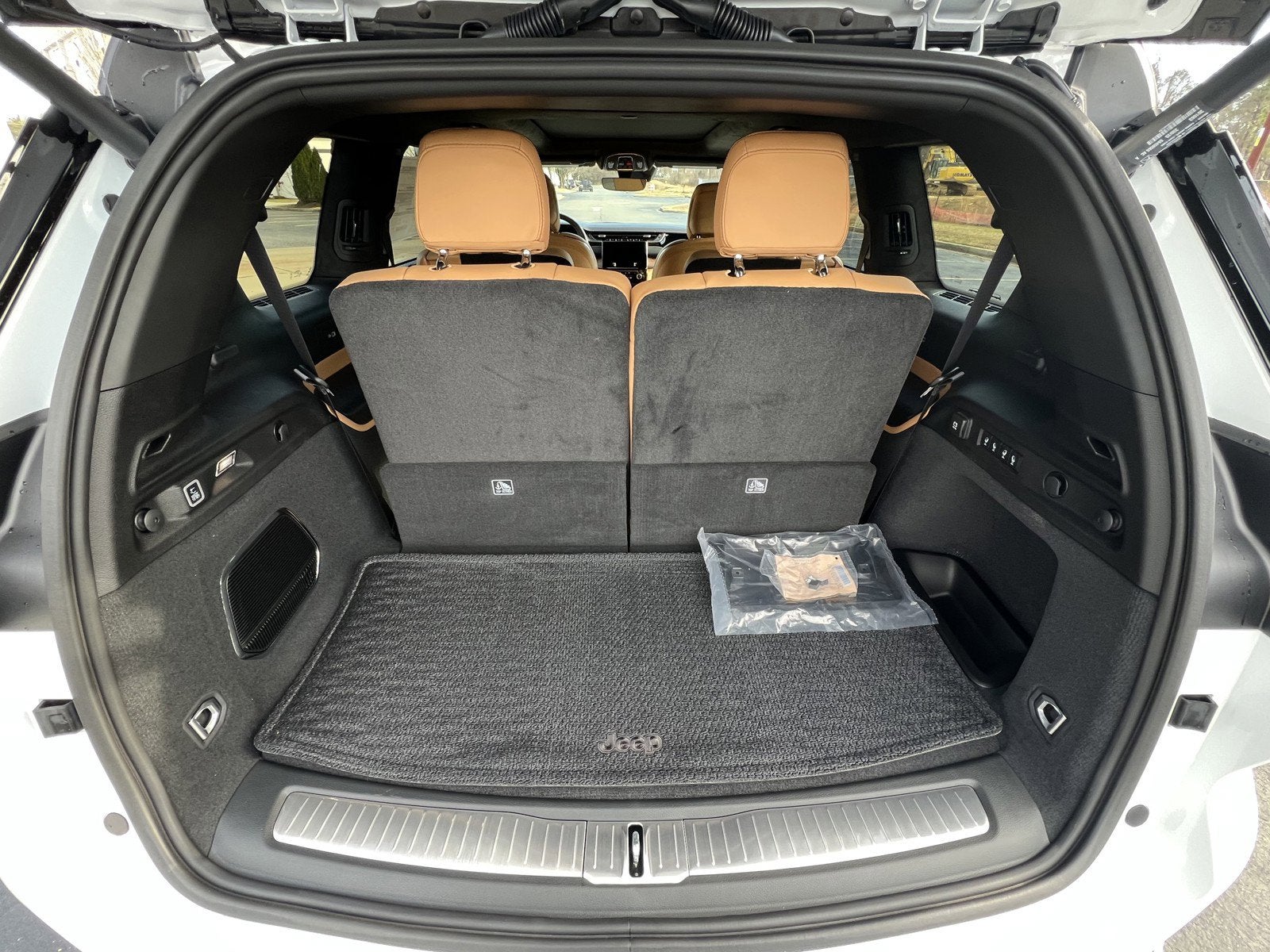 2025 Jeep Grand Cherokee Summit Reserve